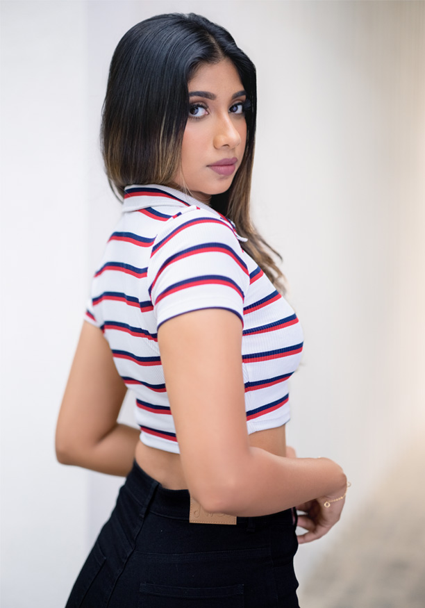 RIB COLLOR STRIPE CROP TEE